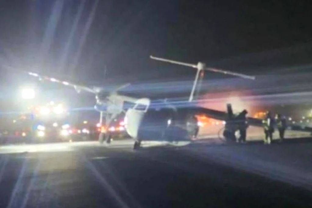 कॅनडात विमानाचे क्रॅश लँडिंग, प्रवासी सुखरूप