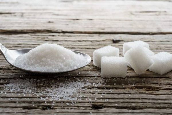 अतिप्रमाणातील साखरेमुळे कर्करोगांच्या पेशींमध्ये वाढ