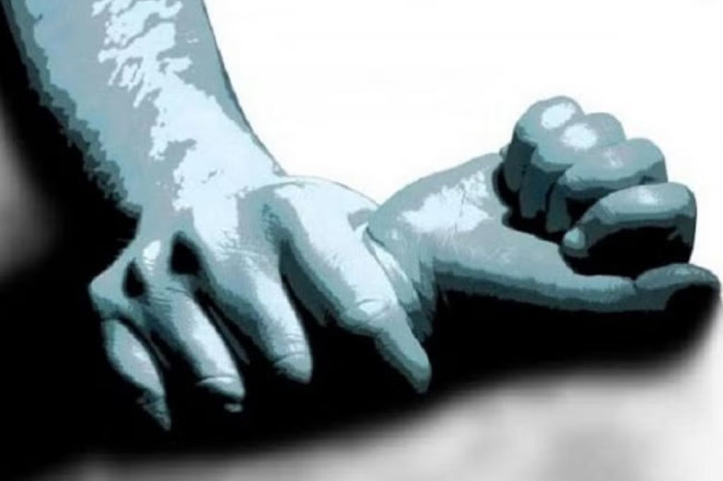विवाहितेची हत्या करून मृतदेहावर बलात्कार, वासनांध प्रियकराचे कृत्य; अमानवीय कृत्याने खळबळ