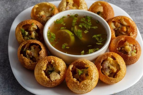 एकदाच ९९ हजार भरा अन् आयुष्यभर फुकटात पाणीपुरी खा! नागपुरच्या पाणीपुरीवाल्याची अनोखी ऑफर