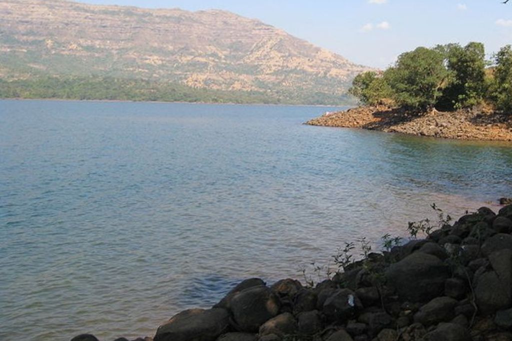 पिंपरीतील दोन महाविद्यालयीन युवक मुळशी धरणातबुडाले, पोलिसांकडून शोध सुरू