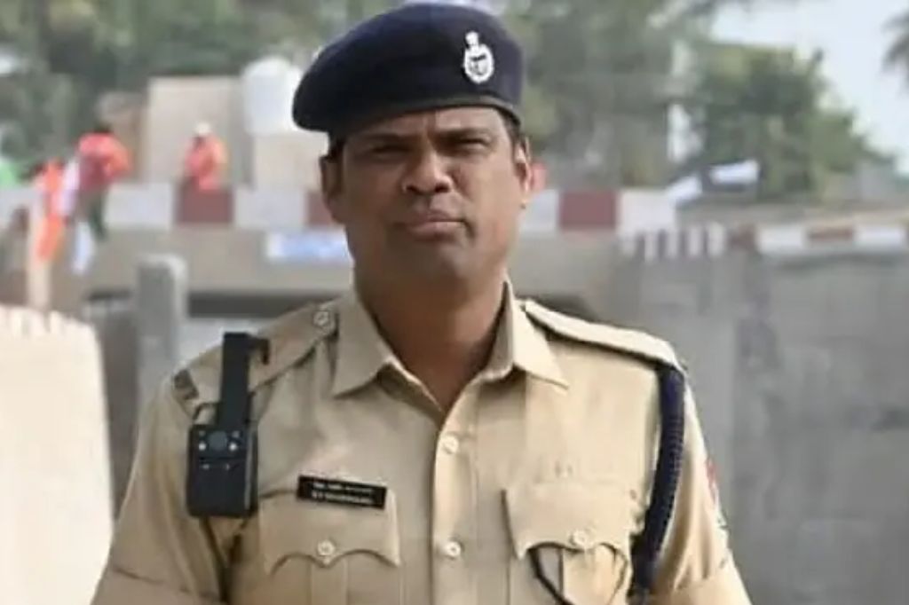 करमाळ्यातील जिंती येथे नवी दिल्ली-बंगळुरू केके एक्स्प्रेसच्या धडकेत आरपीएफ जवानाचा जागीच मृत्यू