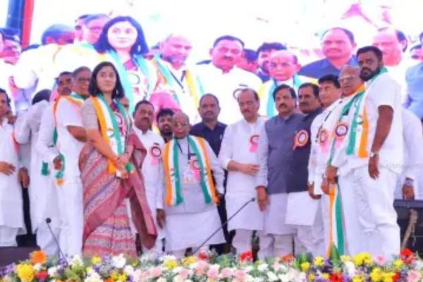 अशोक चव्हाण यांचा सल्ला धुडकावत खतगावकर ‘राष्ट्रवादी’मध्ये,