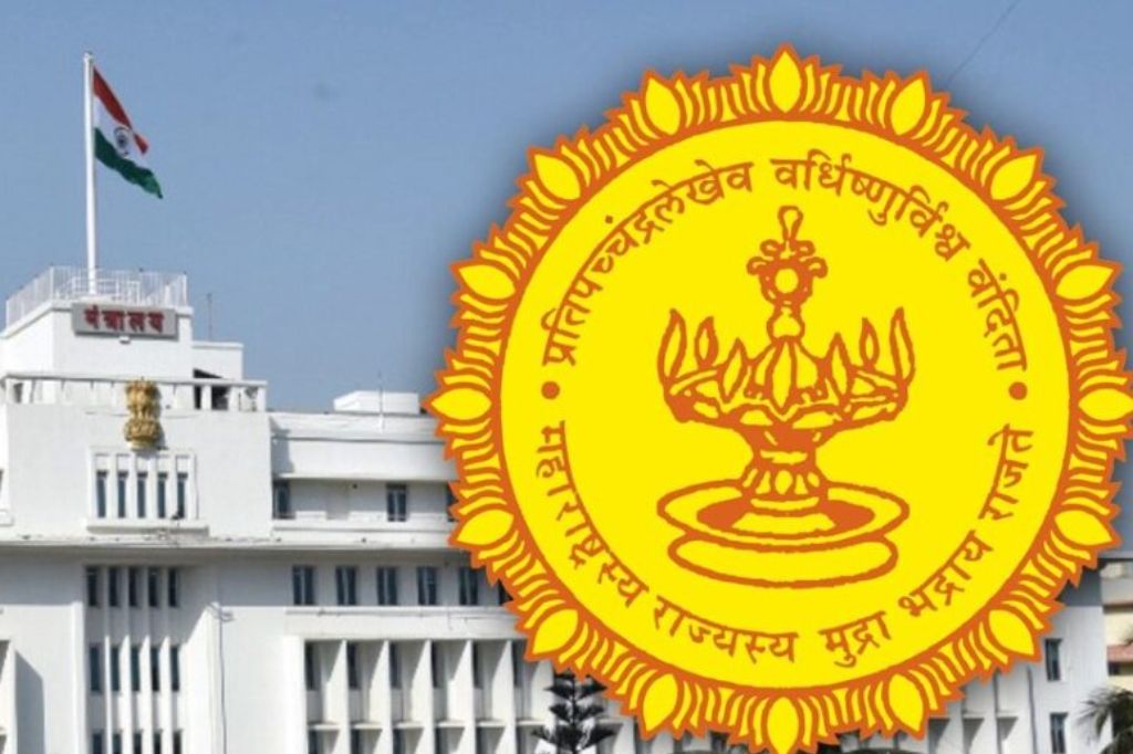 आता रस्त्यावरील खड्डयांबाबतची तक्रार ऑनलाईन करता येणार; जाणून घ्या स्टेप बाय स्टेप प्रोसेस