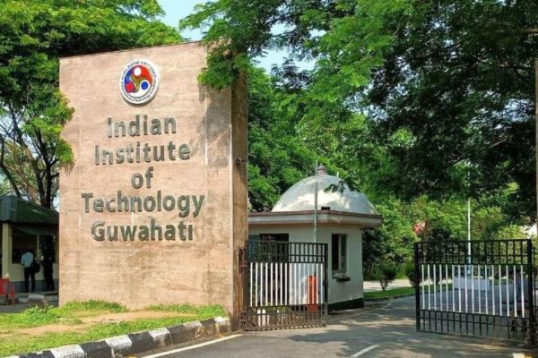 विद्यार्थ्यांच्या आत्महत्या रोखण्यासाठी मॉर्निंग वॉक, समुपदेशन अनिवार्य; आयआयटी गुवाहाटीची नवी योजना