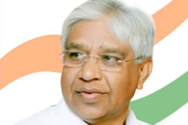 चर्चेतील नावे मागे टाकत अजिदादांचे धक्कातंत्र; विधान परिषदेसाठी विदर्भातील मोठ्या नेत्याला दिली उमेदवारी