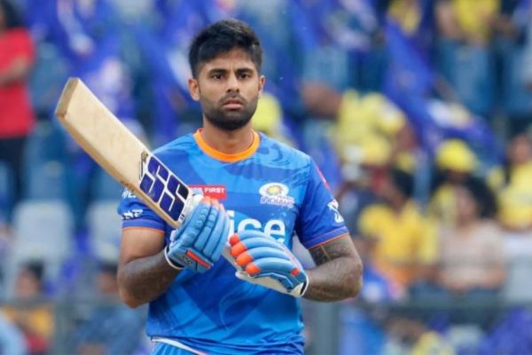 पहिल्या सामन्यात रोहित शर्मा नाही, तर सूर्यकुमार यादव करणार इंडियन्सचे नेतृत्व; नियमित कर्णधार हार्दिक पांड्याने केली घोषणा