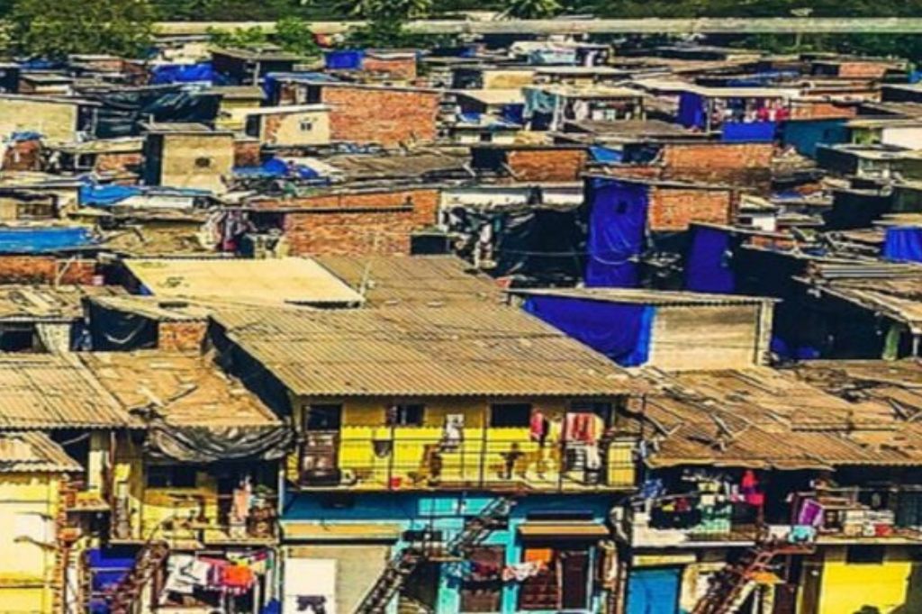 झोपडपट्टी मुक्त महाराष्ट्र योजनेला गती देण्यासाठी अधिनियमात सुधारणा; झोपडपट्टी घोषित झाल्यानंतर पुनर्वसनाचा प्रस्ताव ६० दिवसांत द्यावा लागणार