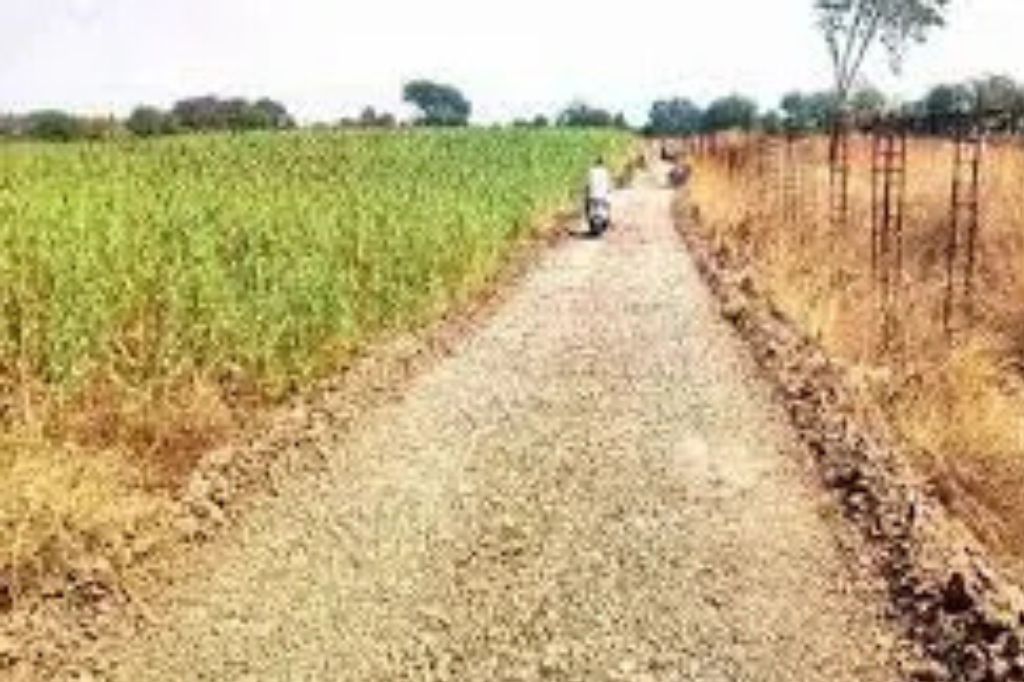 ‘मातोश्री ग्रामसमृद्धी शेत-पाणंद रस्ते योजना’ अधिक प्रभावीपणे राबवा; रोहयो मंत्री भरत गोगावले यांचे निर्देश