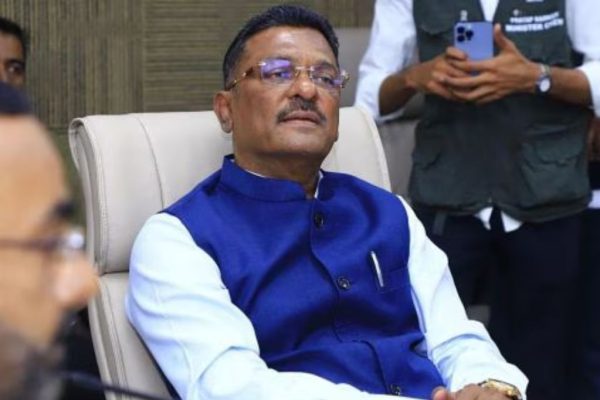 Marathi Language Compulsory: ‘मराठीची मुस्कटदाबी सहन करणार नाही…’; संपाची भाषा करणाऱ्या रिक्षाचालकांना प्रताप सरनाईकांचा इशारा