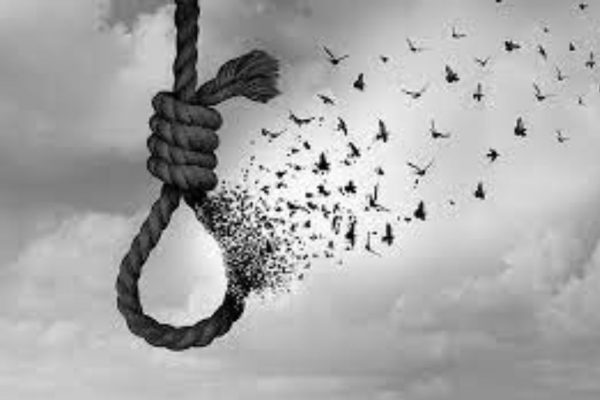 पिंपरी-चिंचवडमध्ये जामखेड येथील दोन मित्रांनी एकाच झाडाला गळफास घेऊन संपवलं आयुष्य…