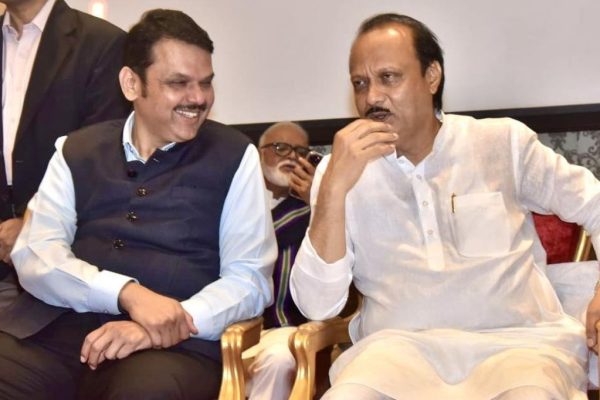 प्रवीण परदेशी यांच्या नियुक्तीद्वारे मुख्यमंत्र्यांचा अजित पवारांना शह?