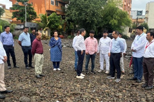 लोणी काळभोर-कदमवाकवस्ती येथील पालखी स्थळाची सीईओ गजानन पाटील यांनी केली पाहणी