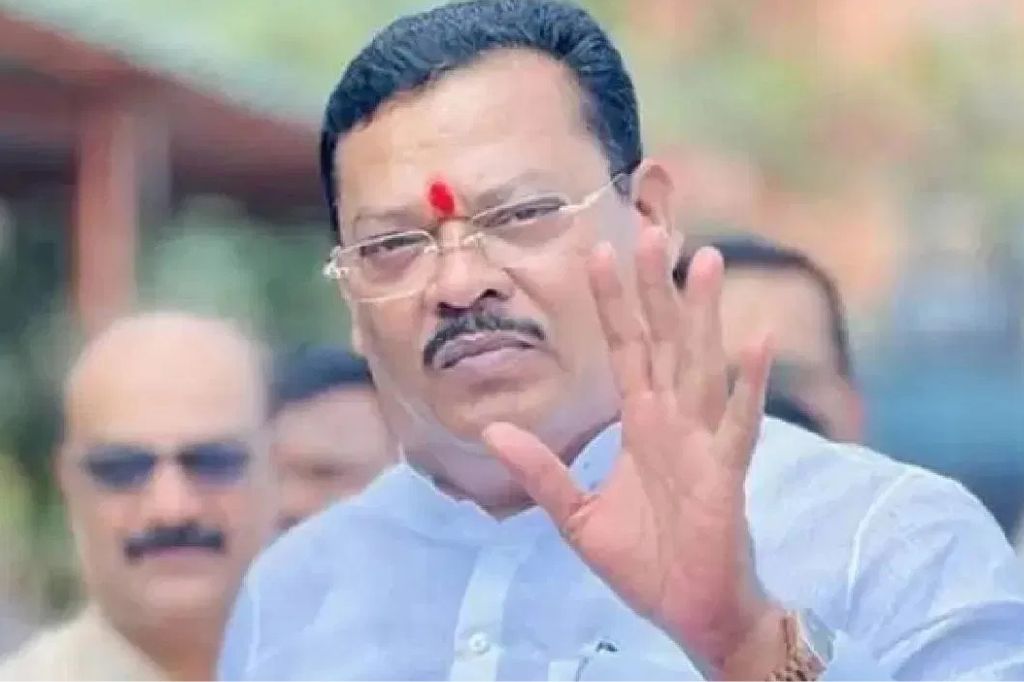 ‘मी अंगावर घेतले तर पूर्णपणे घेतो, कसली फिकीर करत नाही; त्यामुळे मला अजून बंगला मिळाला नाही’