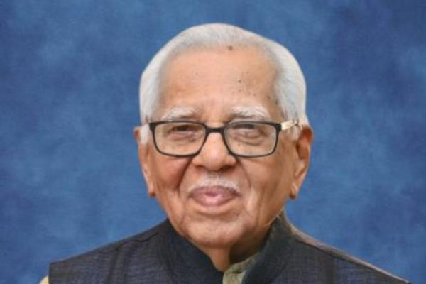 माजी राज्यपाल राम नाईक यांचा मत्स्योद्योग विकास धोरण समितीच्या अध्यक्षपदाचा राजीनामा