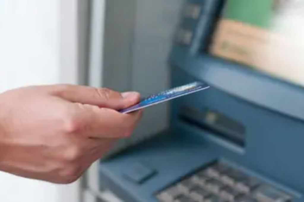 India Pakistan Tensions: देशातील सर्व एटीएम सलग 3 दिवस बंद राहणार का? जाणून घ्या व्हायरल मेसेजची सत्यता