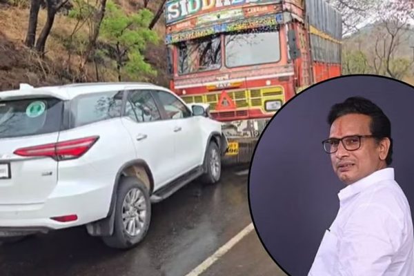 राष्ट्रवादी काँग्रेसचे आमदार किरण लहामटेंच्या कारला अपघात, घाटात ट्रकने दिली धडक