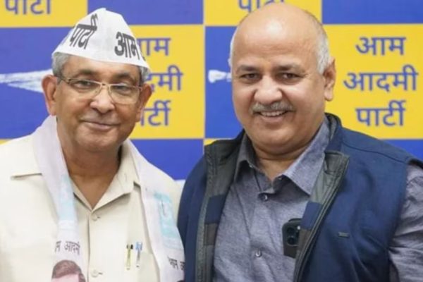 आता केजरीवालांच्या पक्षाबाबत महाराष्ट्र पॅटर्न; ‘आप’चे 13 जण फुटलेबंडखोरांचा वेगळा गट स्थापन