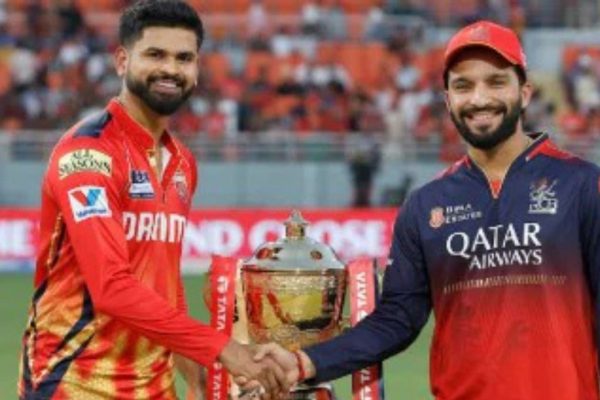 आयपीएल ट्रॉफीसाठी १८ वर्षांची प्रतीक्षा कोण संपवणार?  थोड्याच वेळात रॉयल चॅलेंजर्स बंगळुरू आणि पंजाब किंग्ज एकमेकांसमोर उभे ठाकणार