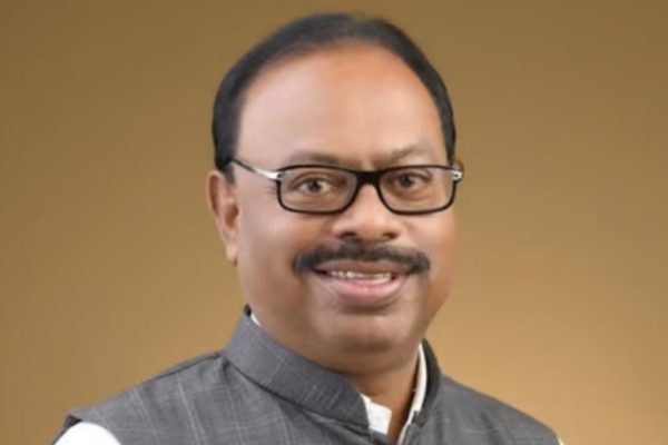 रहिवासी क्षेत्रात एक गुंठा जमिनीचा तुकडा पाडता येणार, येत्या पावसाळी अधिवेशनात नवा कायदा; महसूल मंत्री बावनकुळेंची माहिती