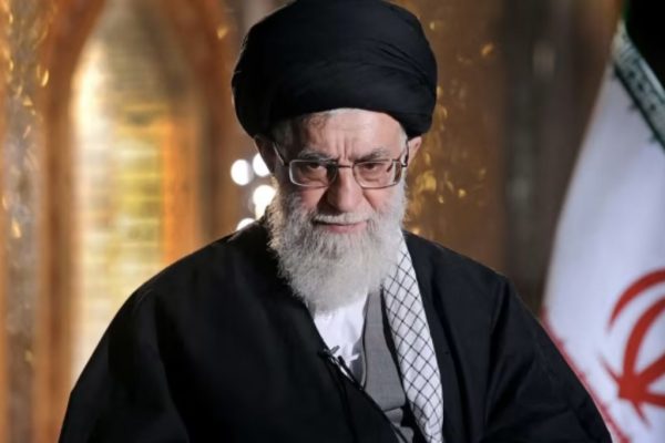 इस्लामिक देशांनी इराणला पाठिंबा दिला नाही, तरीही इस्रायलला सडेतोड उत्तर देऊन खामेनी मुस्लिमांचे हिरो बनले