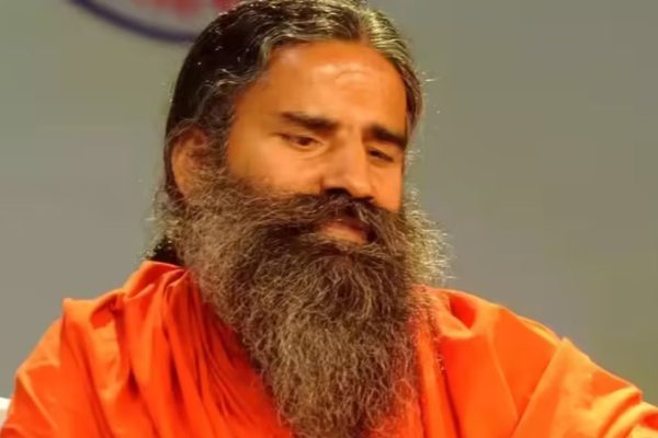 दिल्ली हायकोर्टाकडून रामदेव बाबांना दणका; पतंजली च्यवनप्राशच्या जाहिरातीवर बंदी