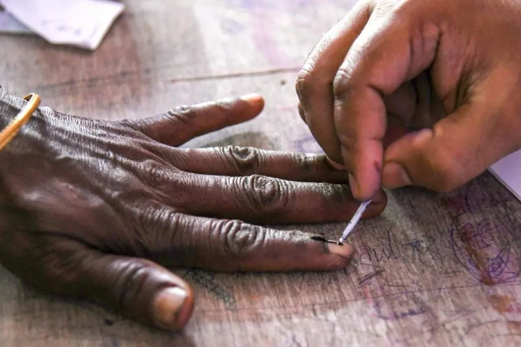 बिहारमधील मतदार नोंदणीसाठी केवळ 6.85 टक्के मतदारांचे फॉर्म बाकी