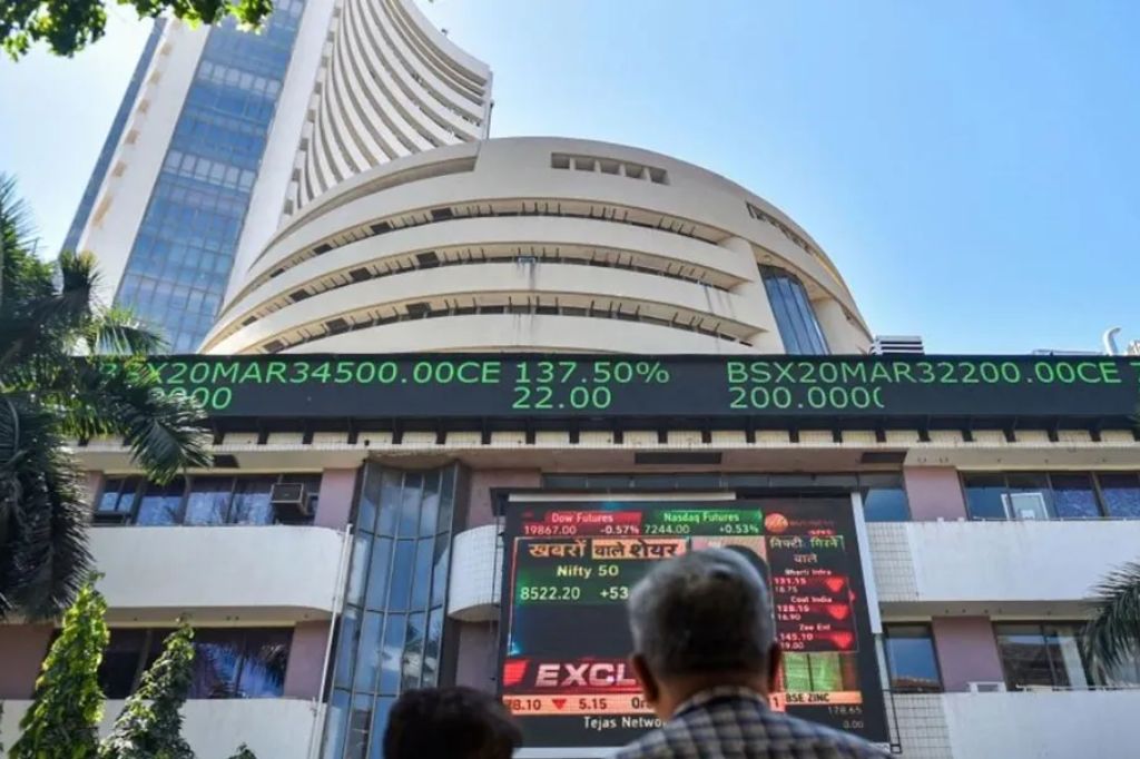 ‘या’ छोट्या स्टॉकने अनेकांना बनवले श्रीमंत; 100000 च्या गुंतवणुकीतून मिळाले 3400000