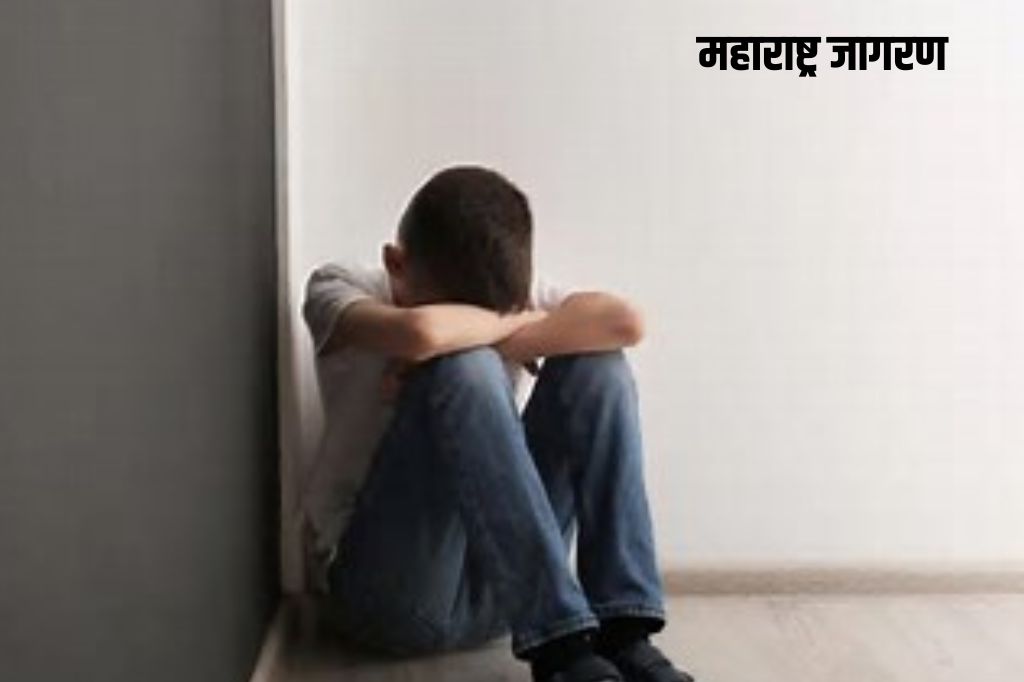 इन्स्टाग्रामवरून अल्पवयीन विद्यार्थ्यासोबत अश्लील चाळे; नवी मुंबईत महिला शिक्षिकेला अटक