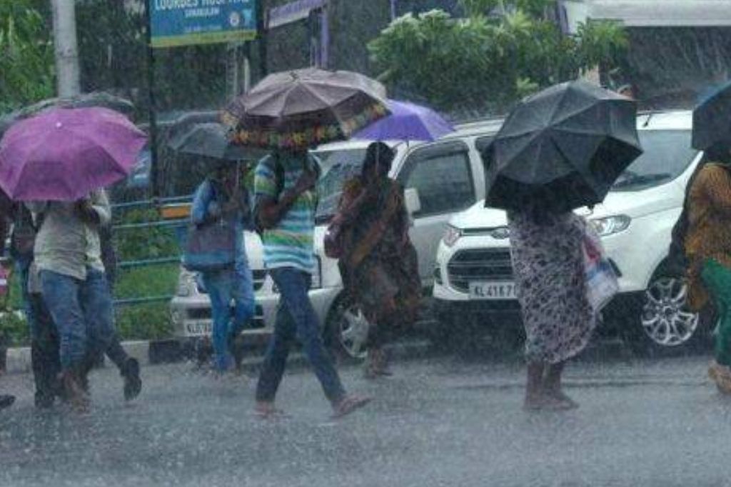 कोकण आणि विदर्भातील बहुतांश जिल्ह्यांना यलो अलर्ट