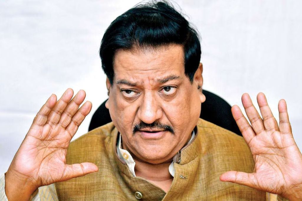 मोदींवर कारवाईसाठी हायकोर्टात जाणार : चव्हाण ; आचारसंहिता भंग प्रकरणी दाद मागणार