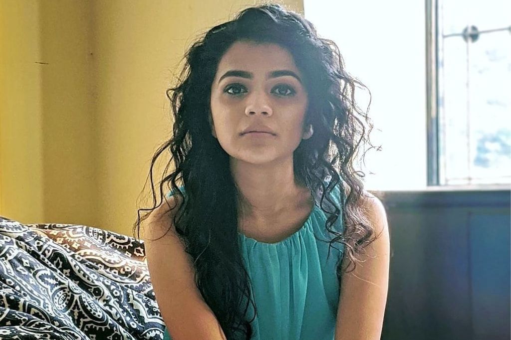 सुप्रसिद्ध अभिनेत्री कृतिका देव मालिका विश्वात; ‘लपंडाव’ मालिकेतून करणार पदार्पण