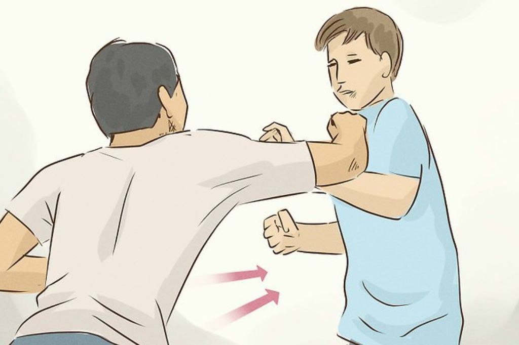 ‘माझे भांडण सुरू असताना तू मध्ये का पडलास’; भांडण सोडवले म्हणून युवकाला फायटरने मारहाण