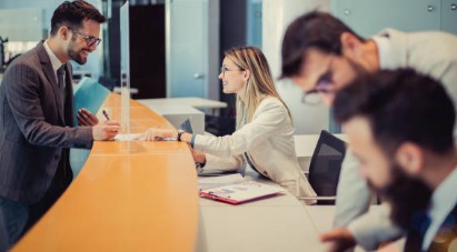 भारतात फक्त पदवीधरांची गर्दी; नोकरीबद्दल स्टेट ऑफ वर्किंग इंडियाच्या अहवालात धक्कादायक वास्तव