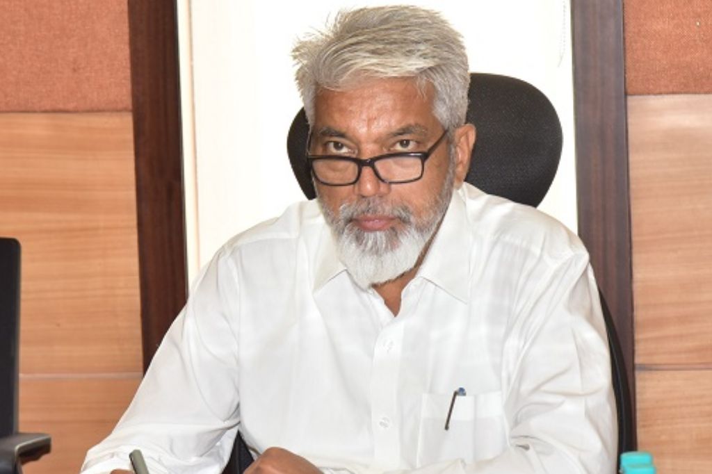 सामान्य विद्यार्थ्यालाही सैनिकी शाळांमध्ये शिक्षणासाठी सकारात्मक निर्णय घेणार: दादाजी भुसे