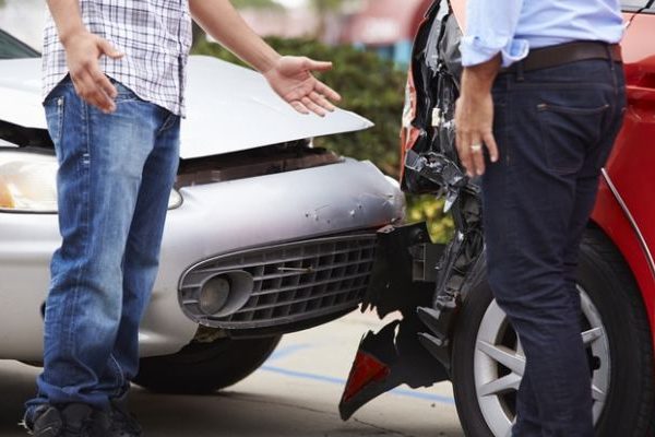 Pune Accident News : कहरच..! पुण्यात मद्यधुंद चालकाने चक्क डीसीपीच्या गाडीलाच ठोकलं; चालक-ऑपरेटर जखमी