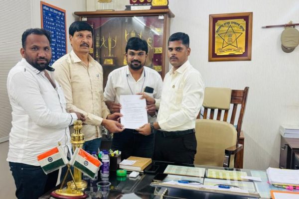 दारूपेक्षा मानसिक आरोग्यावर होणाऱ्या परिणामांचीही जनजागृती आवश्यक; बाटल्यांवर ‘मानसिक इशारे’ देण्याची सामाजिक कार्यकर्त्याची मागणी