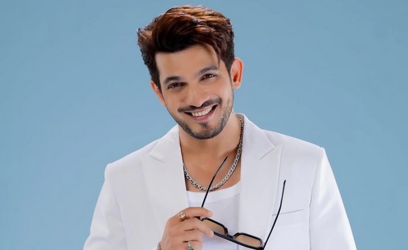 खाजगी बार, बेडरूममध्ये मसाज चेअर; ‘हा’ अभिनेता राहतो कोट्यवधींच्या आलिशान घरात