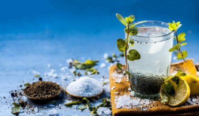 लिंबू पाणी पिण्याचे आहेत अनेक फायदे; ‘व्हिटॅमिन सी’चा नैसर्गिक स्त्रोतच