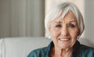 वृद्धापकाळात आरोग्याची घ्या काळजी; ‘या’ गोष्टींकडे द्या लक्ष, करू नका दुर्लक्ष…