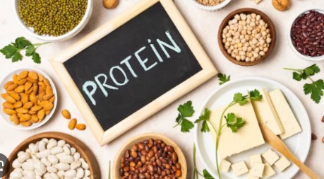 तुमच्या शरीराला प्रोटीनची गरज असल्याचे दर्शवतात ‘ही’ लक्षणे; एकदा माहिती करून घ्याच…