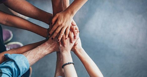 नातं टिकवणं असतं अवघड; ‘या’ गोष्टी पाळा अन् संबंध दृढ करा…