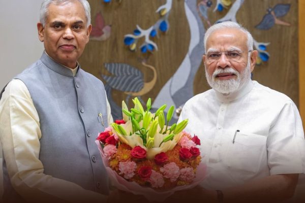 गुजरात राज्यपाल आचार्य देवव्रत सांभाळणार महाराष्ट्राचा अतिरिक्त कार्यभार