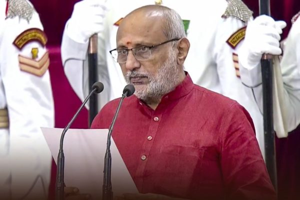 CP Radhakrishnan: सीपी राधाकृष्णन यांनी घेतली उपराष्ट्रपतीपदाची शपथ