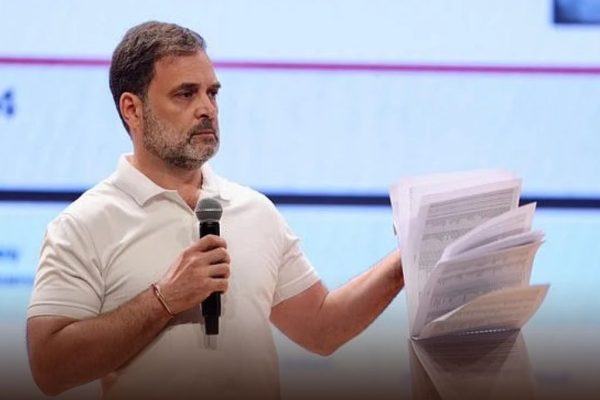 मतचोरीचे आरोप ‘चुकीचे आणि निराधार’; राहुल गांधींवर निवडणूक आयोगाचा पलटवार