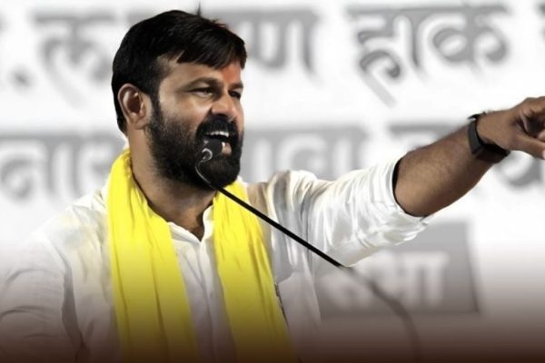 बारामती पोटनिवडणुकीत नवा ट्विस्ट! लक्ष्मण हाकेंचा पवार कुटुंबाला आव्हान; म्हणाले, ‘सुनेत्रा पवारांना विधानपरिषदेवर पाठवा’