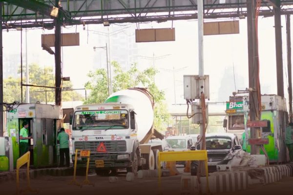 दिवाळीपूर्वी सरकारची मुंबईकरांना मोठी भेट! दहिसर टोल नाका 2 किमी पुढे हलवणार