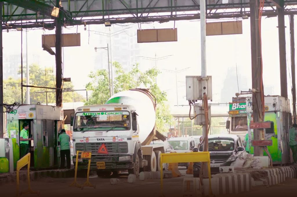 दिवाळीपूर्वी सरकारची मुंबईकरांना मोठी भेट! दहिसर टोल नाका 2 किमी पुढे हलवणार