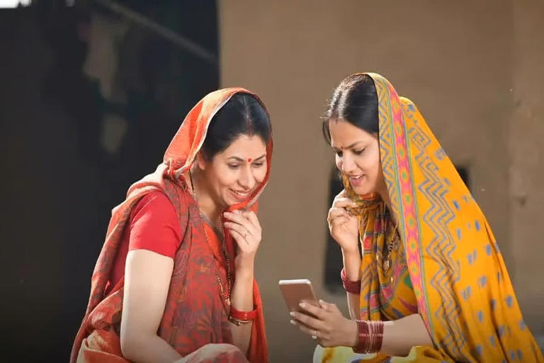 Ladki Bahin Yojana : अहो, 1500 अन् 2100 रुपये सोडा, आता मिळणार 10 हजार, लाडक्या बहिणींसाठी मोठी भेट