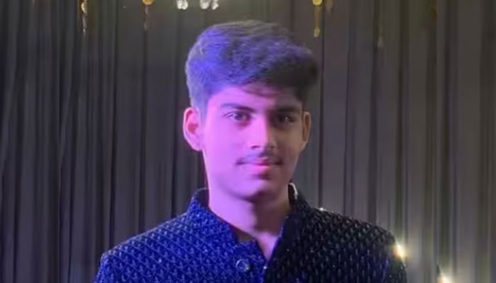 धक्कादायक..! धुळ्यात माजी सभापतीच्या मुलाने वाढदिवसाच्या तिसऱ्या दिवशी केली आत्महत्या